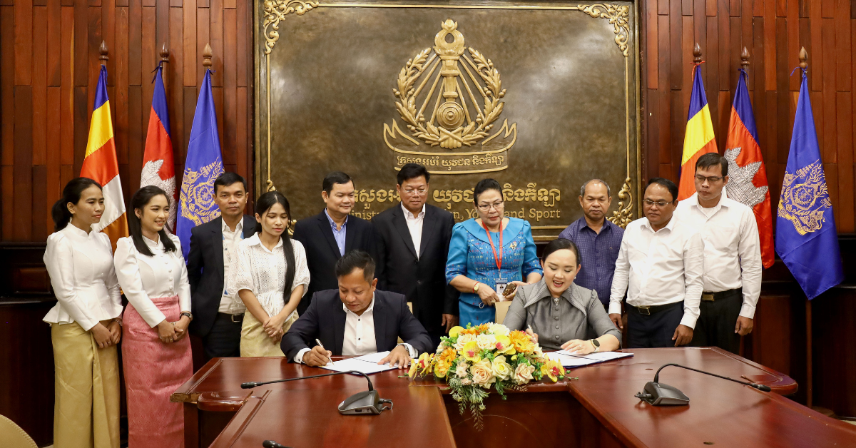 APLE Partners with Cambodia’s Ministry of Education, Youth and Sport to Strengthen Child Online Safety Education