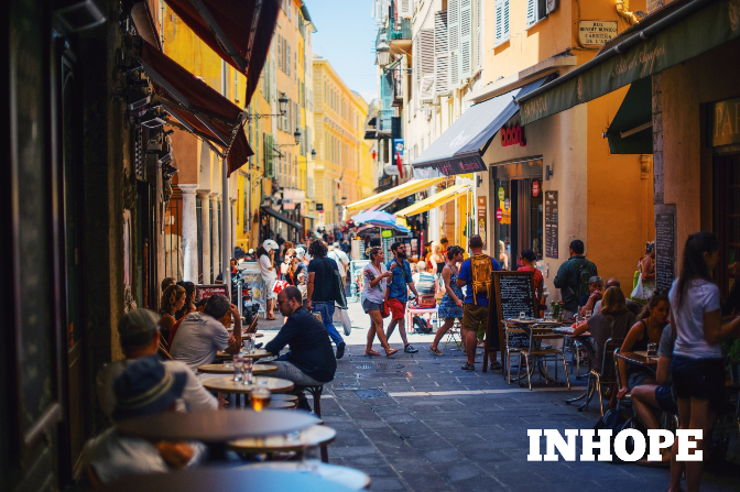 Protect children in the tourism sector